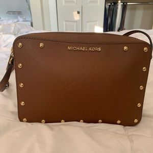 Minimally used brown/tawny michael kors crossbody
